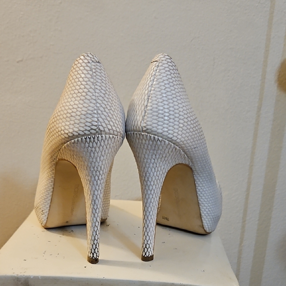 BCBGeneration Textured Cream Heels - Picture 5 of 9